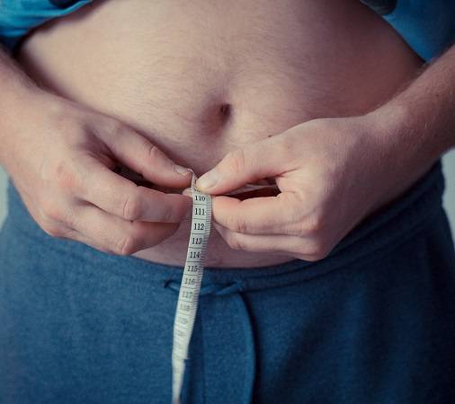 ¿La obesidad tiene relación con la esclerosis múltiple pediátrica?