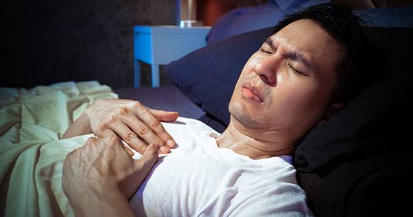 como-evitar-el-reflujo-gastroesofagico-antes-de-dormir imágen de artículo